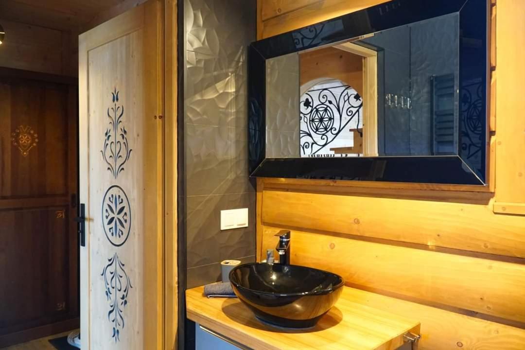 Domek Dream II Z Jacuzzi I Basenem ポロニン エクステリア 写真